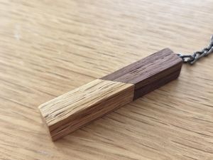 พวงกุญแจไม้ทำมือคุณภาพสูง สลักลายตามสั่ง ผู้ผลิตพวงกุญแจไม้สุดพิเศษ คุณภาพพรีเมียม ขายส่ง - Product Image 6