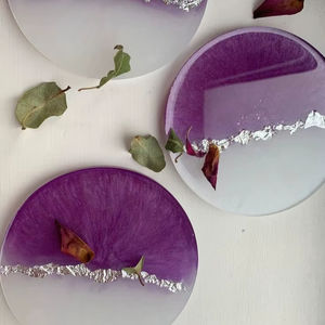 Juego de posavasos redondos de resina para tazas de té y café, protección de superficie resistente al calor y decoración elegante para la mesa del hogar - Product Image 1