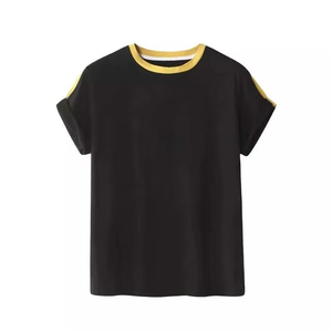 ชุดเซ็ตเสื้อยืดแขนสั้นสองสีสำหรับผู้ชาย พร้อมกางเกงขาสั้น สไตล์ลำลองสำหรับฤดูร้อน ใส่สบาย น้ำหนักเบา ชุดเข้าชุด ออกแบบได้ตามต้องการ - Product Image 2