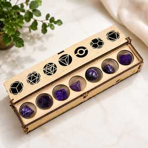 Ensemble de 7 Solides Platoniques Sculptés en Améthyste de Qualité Supérieure, Coffret de Cristaux Géométriques pour Guérison Reiki, Feng Shui, Méditation et Décoration Intérieure - Product Image 1
