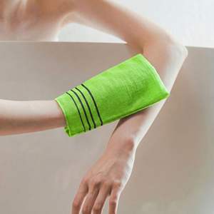 Gant de bain exfoliant coréen original - Éponge corporelle pour la douche, pour éliminer les peaux mortes - Fabriqué en Corée - Product Image 1