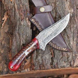 Couteau de chasse en acier Damas forgé à la main, manche en forme de cône de pin, lame fixe pleine longueur avec étui en cuir, personnalisable OEM - Product Image 3