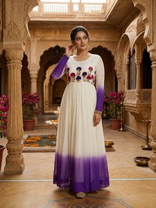 ชุดเดรส Anarkali ผ้าจอร์เจตต์ปักลายดอกไม้สำหรับผู้หญิง สไตล์อินเดีย พร้อมสวมใส่สำหรับงานปาร์ตี้ - Product Image 4