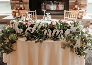 Letrero de Madera Personalizado con Nombre de Familia, Letras Recortadas, Decoración para Mesa de Boda - Product Image 2