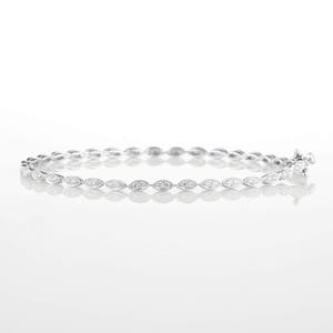 Pulsera de tenis estilo marquesa de platino con diamantes cultivados en laboratorio - Product Image 1