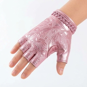 Guantes de agarre para barra de pole dance para mujer, ofrecen un fuerte contacto, comodidad suave, manejo flexible y un accesorio confiable para sesiones de estudio. - Product Image 3