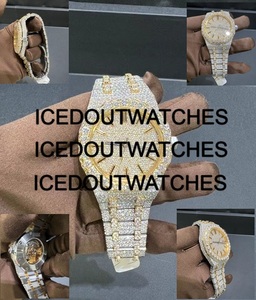 Montre de luxe pour homme en acier inoxydable glacé avec cadran en verre jaune or, moissanite VVS1 ronde, résistance à l'eau 10 bars, bracelet à fermoir - Product Image 3