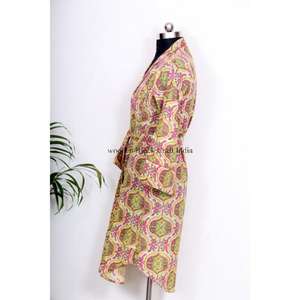 Robe chemise florale tissée pour femme, style ethnique de luxe, en coton indien, longueur genou, coupe enveloppante, taille naturelle, détail boutonné, respirante - Product Image 5