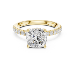 Anillo Art Deco Vinson Project Premium con Moissanita de 2 Quilates en Corte Cojín, Aro con Incrustaciones, Bañado en Oro Amarillo Claro sobre Acero Inoxidable - Product Image 1