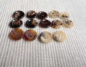High Quality Eco-Friendly Custom Round 4-Hole Buffalo Horn Modern Durable <b>Handmade</b> Sewing Buttons for <b>Clothes</b> Shirt Suit - Product Image 1