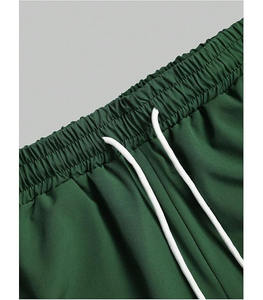 Camiseta blanca con estampado tropical de palmeras negras y veleros, camiseta de verano con diseño náutico inspirado en islas. - Product Image 5