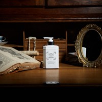 Gel Douche Hydratant Vegan Teabless au Thé Blanc et Céramide Tout-en-un 500g pour Femmes Tous Types de Peau
