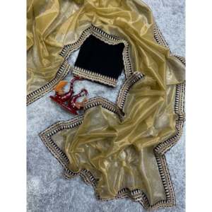 Sari pour femmes de créateur avec de magnifiques broderies de sequins et de dori, doté d'une bordure en dentelle de velours - Product Image 4