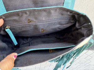 Hermosa Bolsa de Hombro de Cuero con Flecos de Piel de Vaca, Diseño 2026, Hecha a Mano con Tallado y Detalles en Turquesa, Estilo Western - Product Image 6