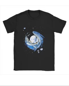 เสื้อยืดแขนสั้นสีดำสำหรับผู้ชาย พิมพ์ลายปลาวาฬและพระจันทร์ ทรงปกติ ดีไซน์คอกลม ผ้าฝ้ายเจอร์ซีย์ สวมใส่สบาย - Product Image 1