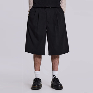 Shorts d'été personnalisés pour hommes, coupe ample, ourlet ouvert, double pli, style Bermuda, jambe large, longueur genou, motif uni, teinture unie - Product Image 1
