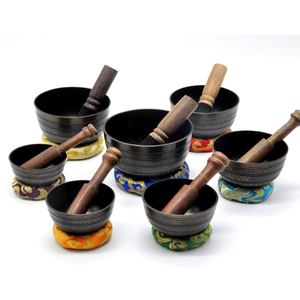 Cuencos de bronce afinados a las frecuencias de los 7 chakras para terapias vibratorias curativas disponibles al por mayor a precio directo de fábrica. - Product Image 2