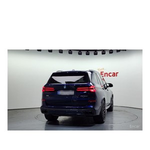 BMW X5 M60i First Edition Agosto 2023 49,302 km Volante a la Izquierda Caja de Cambios Automática Techo Panorámico 4.4L - Product Image 4