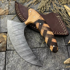 Cuchillo para Pizza Vikingo de Acero con Alto Contenido de Carbono Hecho a Mano por OEM THEWIZ CRAFTS con Mango de Madera |   Cortador de Pizza Rústico Personalizado para Acampar al Aire Libre - Product Image 4
