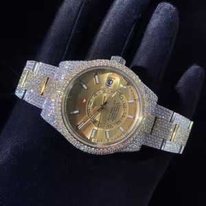 Reloj de Cuarzo para Hombre de Estilo Profesional con Acabado de Diamantes Moissanite, Elegante Reloj de Pulsera para Negocios - Product Image 2