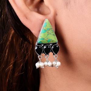 Boucles d'oreilles en laiton oxydé argenté, style bohème tribal, onyx, pour amoureux |   Bijoux ethniques avec perles pendantes |   Boucles d'oreilles pendantes indiennes faites à la main pour femmes - Product Image 4