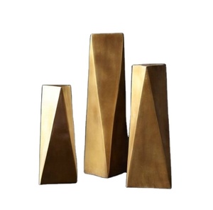 Florero moderno de metal hecho a mano, florero de aluminio fundido hecho a mano de la mejor calidad, diseño superior, artículos de mesa de moda, maceta - Product Image 1