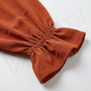 Ensemble de tenue musulmane décontractée d'été deux pièces, style modeste, avec dentelle, perles, manches papillon, abaya et hijab rectangulaire - Product Image 5