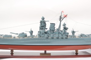 YAMATO ÉDITION SPÉCIALE Modèle de navire de bataille japonais en bois artisanal, plus détaillé et prêt pour l'installation R/C - Product Image 4