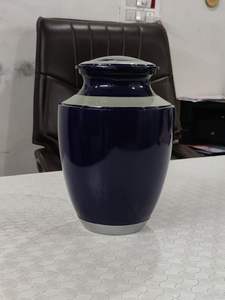 Urne funéraire en aluminium avec un motif de dessert, utilisée pour conserver les cendres commémoratives de notre bien-aimé, disponible chez HHO. - Product Image 5