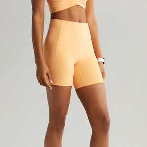 Shorts Deportivos de Nailon y Spandex Personalizados al por Mayor para Mujer, Fabricante de Shorts para Correr, Yoga, Gimnasio y Entrenamiento - Product Image 4