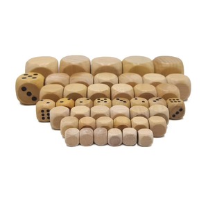 Dados de Madera Tallados con Números, Cubos con Esquinas Suaves, Piezas de Juego para Juegos de Mesa y Actividades de Fiesta, Material Natural, Forma Cuadrada - Product Image 2