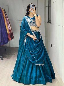 Nouveautés : Lehenga Choli en soie Fendy pour femmes, pour mariage et occasions spéciales, Lehenga Choli de mariée pour la vente à l'exportation - Product Image 4