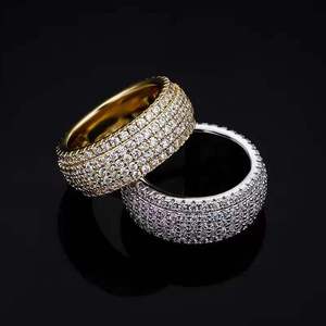 Anillo de Boda Clásico de Lujo para Mujer, con 3 Hileras de Moissanita Redonda, Chapado en Oro, Plata 925 - Product Image 2