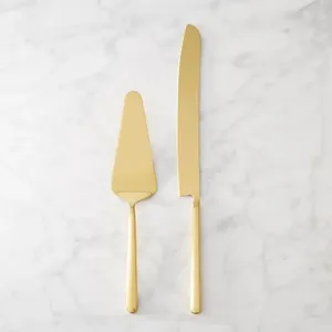 Elegante Juego de Metal para Servir Pasteles y Quesos, para Reuniones Familiares y Bodas, con un Diseño Atemporal y Festivo - Product Image 5