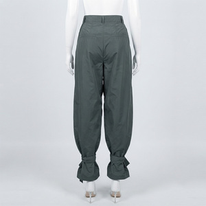 Pantalon droit plissé REDDITO pour femme, taille mi-haute, coupe droite, longueur intégrale, coupe-vent, décontracté, couleur unie, respirant - Product Image 3