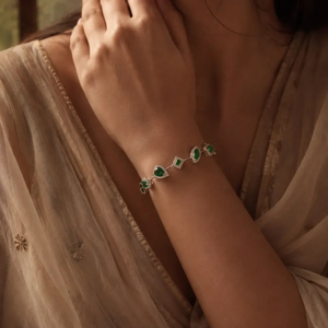 Bracelet jonc en argent 925 avec jadeite verte, fermoir et maillons, formes ovale, carrée et marquise, idéal pour cadeau ou soirée - Product Image 2