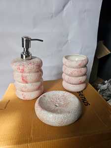 Bouteille de savon en céramique durable 500 ml avec pompe fluide pour usage quotidien, accessoires de salle de bain et utilitaire de cuisine - Product Image 3