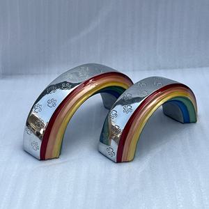 Urna Funeraria Moderna de 8 Pulgadas con Diseño de Puente Arcoíris 3D para Mascotas, Figura de Aluminio Grabada con Diseño Floral para Cenizas de Mascotas de Año Nuevo - Product Image 1