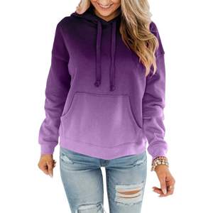 Sudaderas personalizadas para mujer diseñadas con opciones de bordado e impresión, fabricadas en tela de algodón y con un ajuste relajado y moderno. - Product Image 5