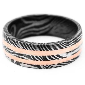 Anillo de compromiso de boda de acero de Damasco personalizado unisex banda fabricada directamente hoja de acero inoxidable mango de madera soporte OEM - Product Image 5