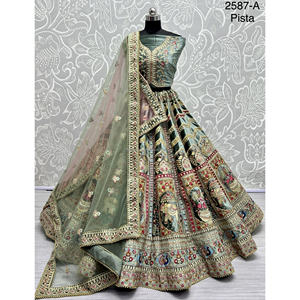 Collections de velours de vêtements de mariée indiens pour la mariée avec le travail de Zarkhan par Fabzone - Product Image 3
