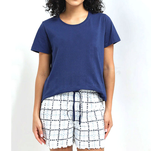 ชุดเซ็ตเสื้อยืดและกางเกงขาสั้นสตรีทแวร์แบบใหม่ล่าสุดสำหรับฤดูร้อน คุณภาพสูง ไซส์พลัสสำหรับผู้หญิง - Product Image 1