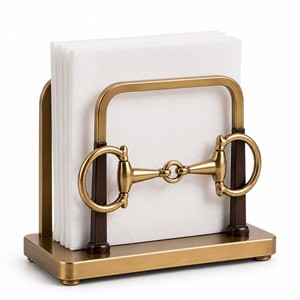 Porte-serviettes en métal haut de gamme en forme de fer à cheval, conçu avec une élégante forme inspirée de l'équitation et des détails raffinés de mors de cheval - Product Image 2