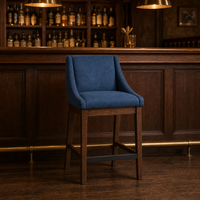 Chaise de bar moderne en velours bleu avec cadre en bois, accoudoirs fixes, design contemporain pour bar à domicile, chaise de comptoir, tabouret de bar