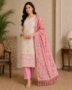 Ensemble Kurta en coton rose non cousu avec dupatta imprimé et pantalon pour femme, style traditionnel décontracté, coupe ample, style Inde Pakistan - Product Image 1