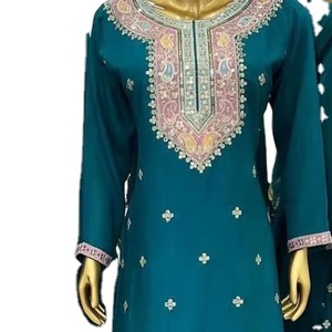 Navratri Diseñador especial Color brillante Aspecto elegante Patrón de manga diferente Traje Salwar caliente y bonito con patrón Sharara - Product Image 1
