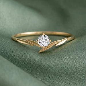 แหวนเพชรทรงกลม 0.30 กะรัต ผลิตในห้องปฏิบัติการ ดีไซน์ใบไม้ประณีต สำหรับผู้หญิง ทองคำขาว 14K เหมาะสำหรับงานแต่งงาน ของขวัญแทนใจสำหรับคนรัก - Product Image 1