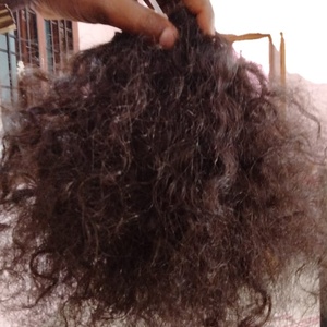 Mechones de pelo natural virgen, extensiones de cabello humano rizado indio sin procesar de la India, precio de fábrica - Product Image 1