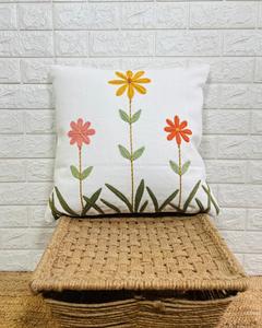 Housse de coussin carrée en lin brodée de fleurs nordiques, faite à la main - Product Image 1