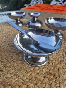 Contemporary Serving <b>Metal</b> <b>Bowl</b> for Modern Homes - Product Image 1